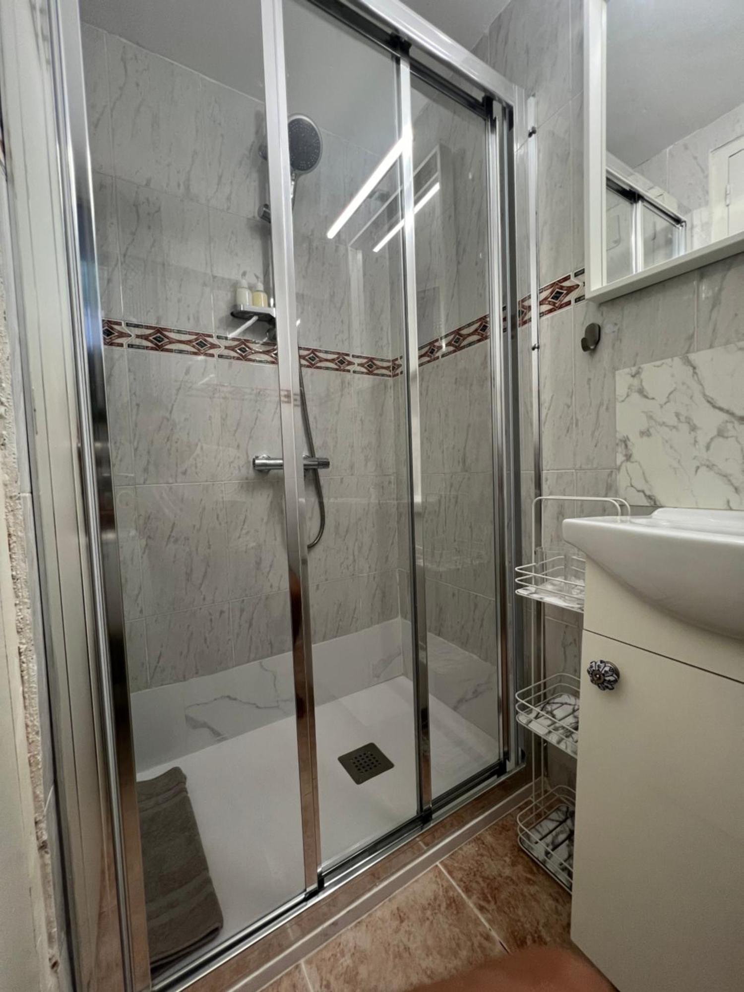 Precioso Apartamento Madrid Centro Buitenkant foto